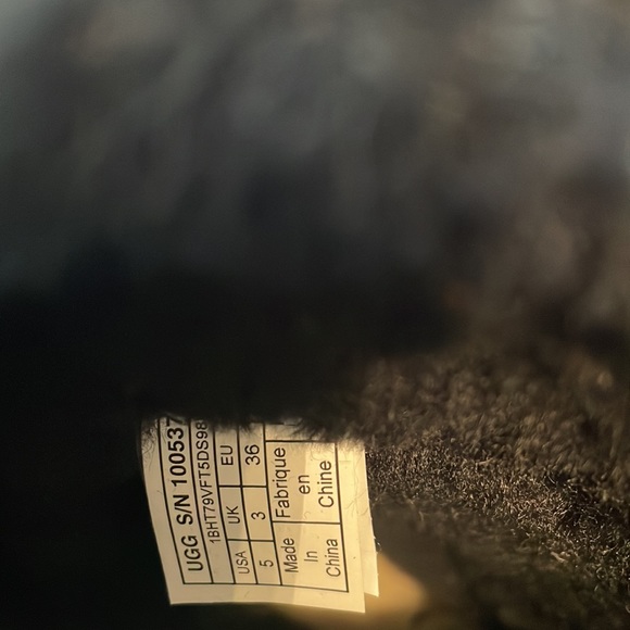 Sutter ugg boots women’s size 5 - Picture 4 of 4